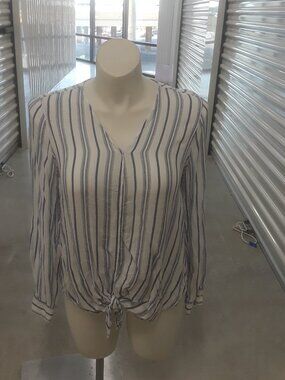 Max Studio navy and white striped top ties in front, size L